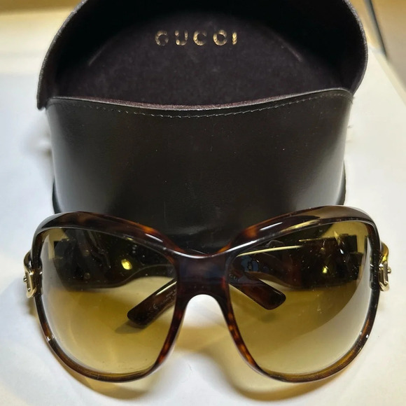 Gucci - Vintage Buckle sunglasses shades